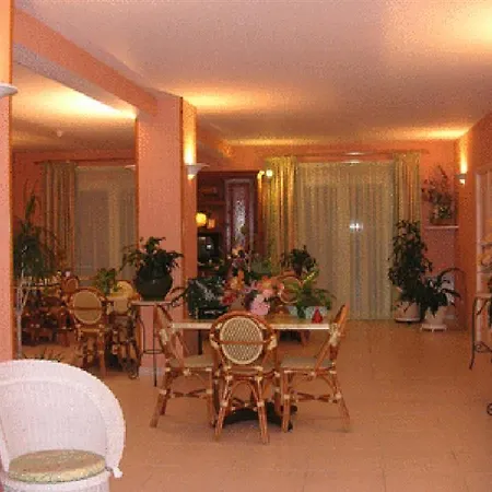 Maxime Hotel Saint-Florent (Corsica)