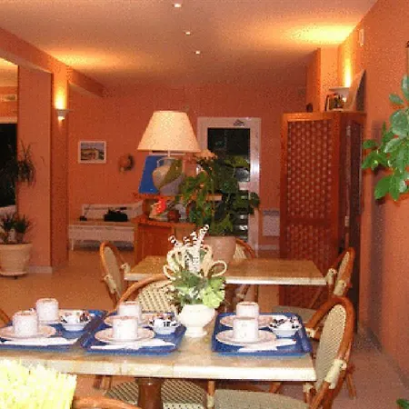 Maxime Hotel